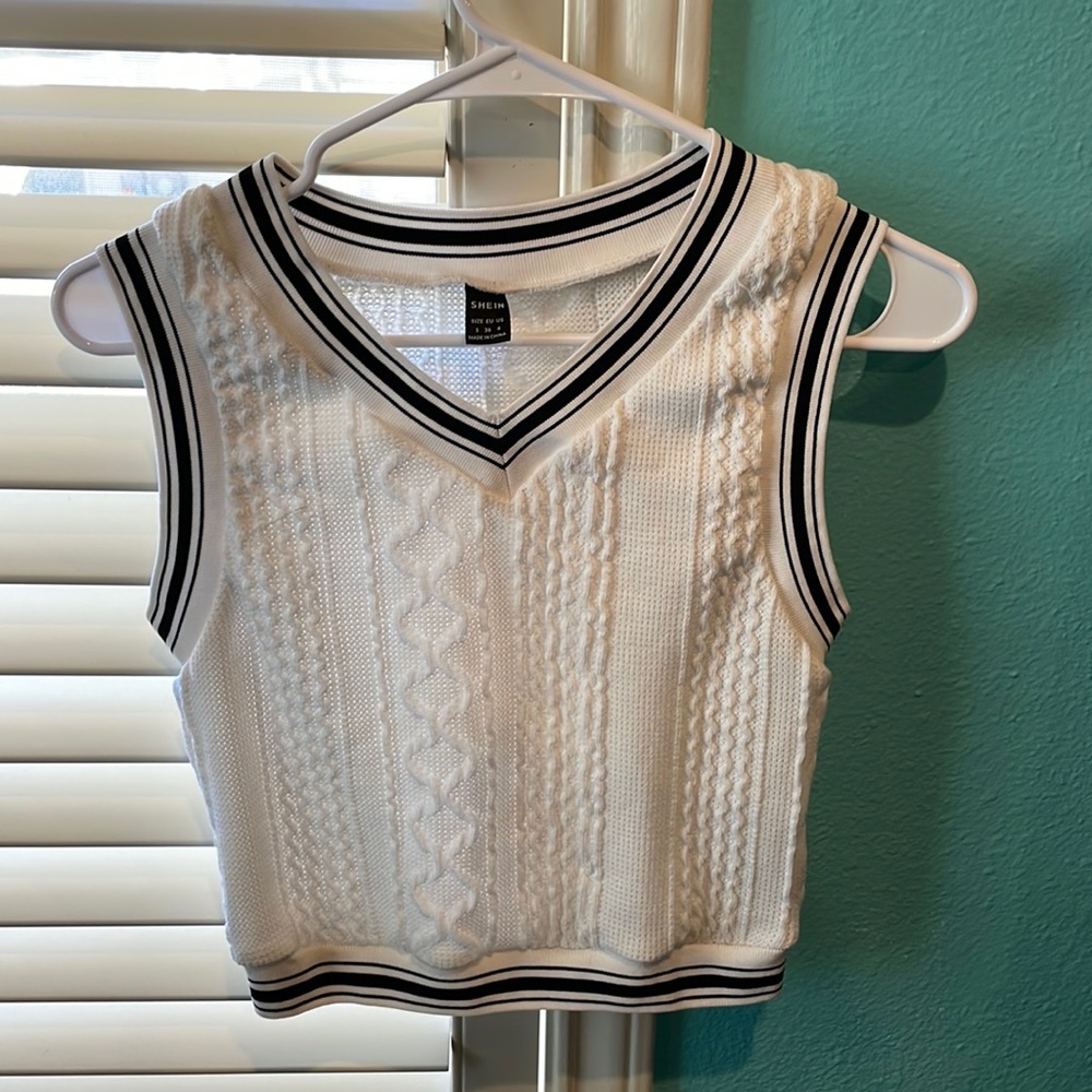 Women’s size S white vest
